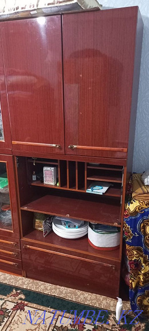 Продам стенку деревянную! Узынагаш - изображение 2