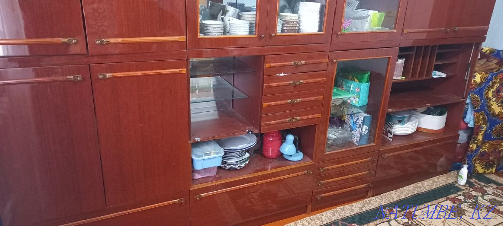 Продам стенку деревянную! Узынагаш - изображение 7