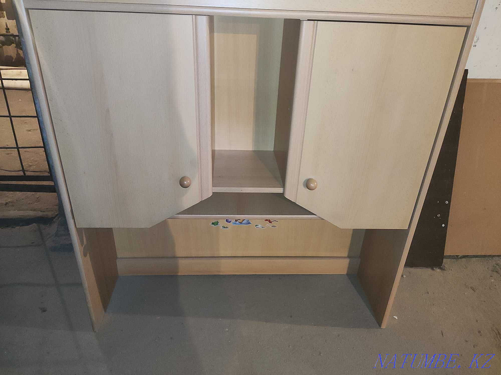 Шкаф, полка, пенал бу станция метро Москва Алматы - изображение 2