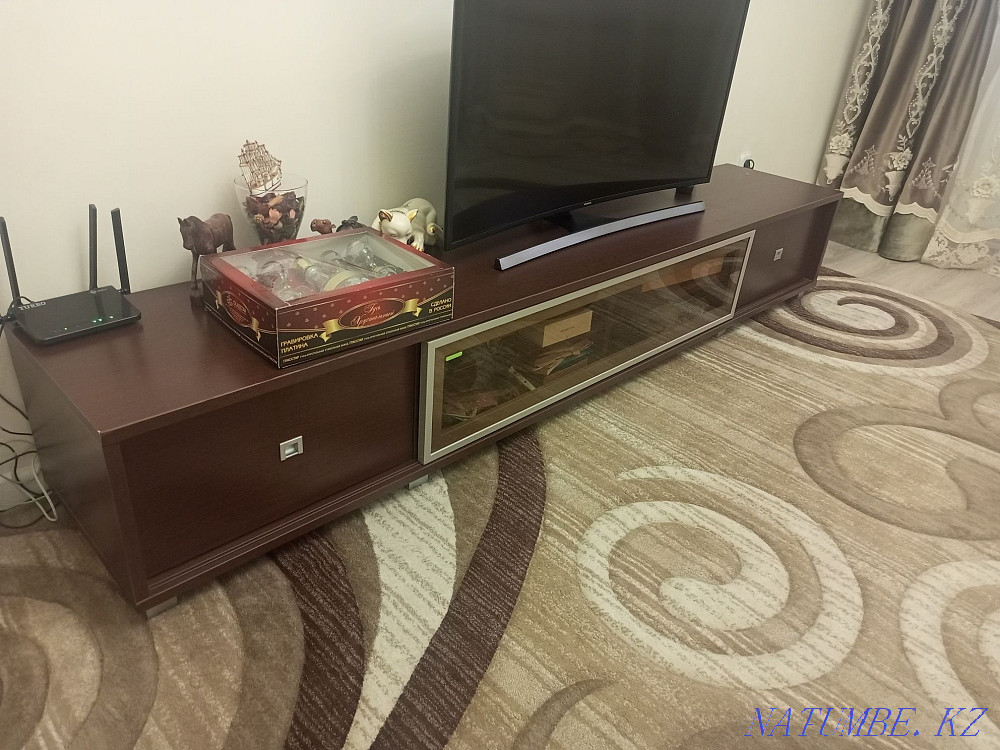 Продам тумбу под телевизор в хорошем состоянии, бережно относились Акбулак - изображение 1