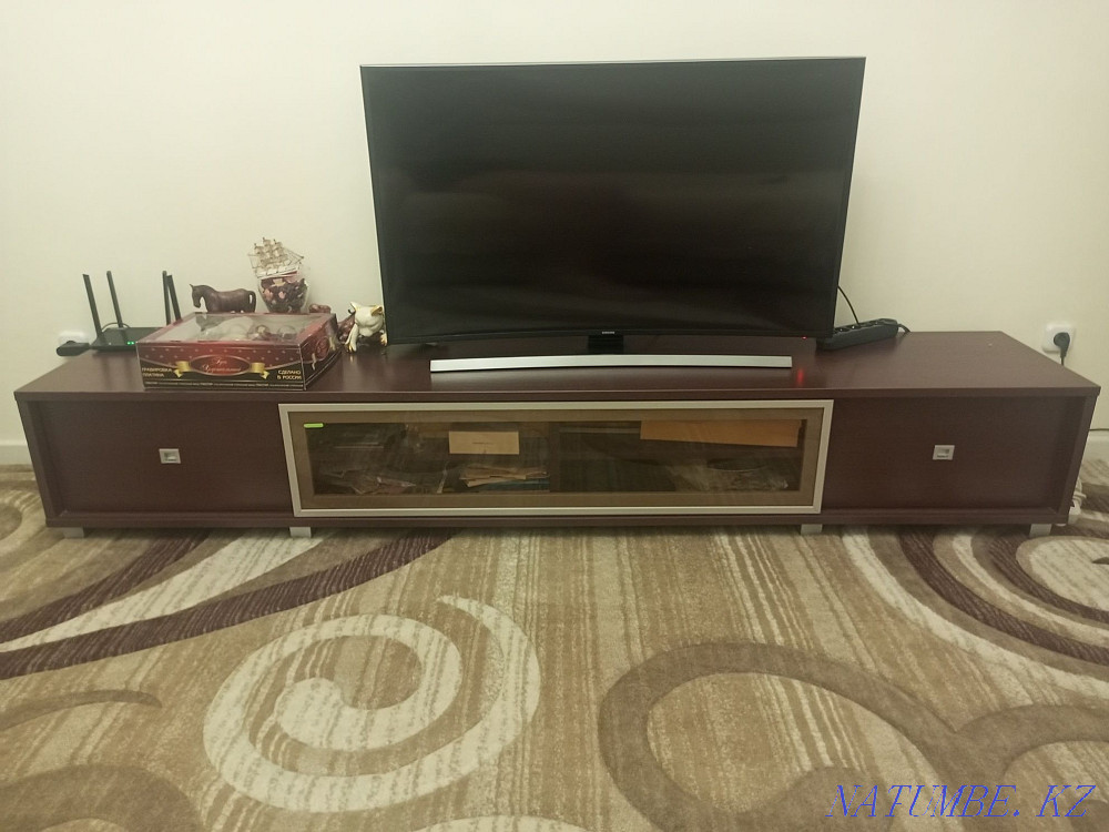 Продам тумбу под телевизор в хорошем состоянии, бережно относились Акбулак - изображение 2