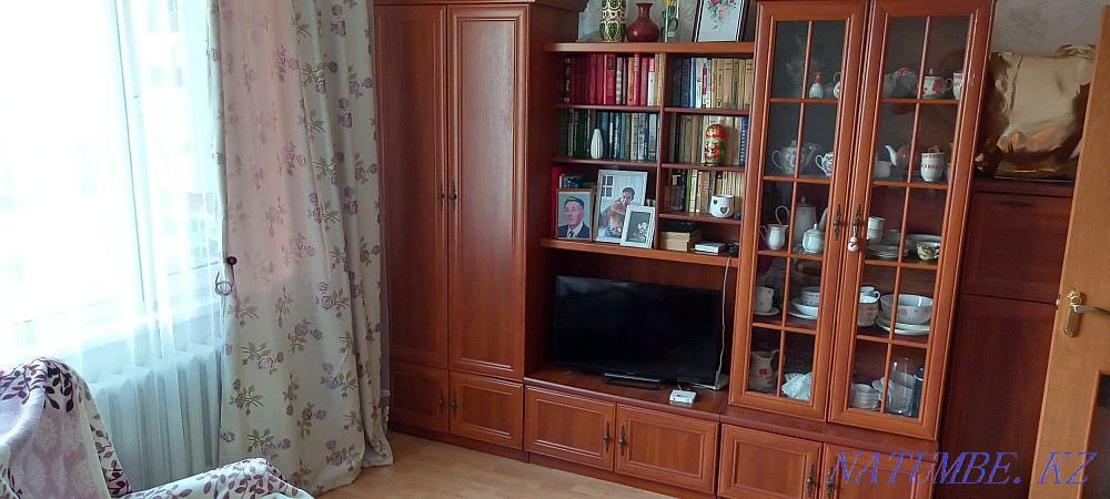 The wall is compact, 2m50cm  - photo 2