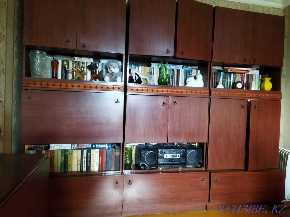 Продам гарнитур для гостиной "Интерьер 80-х" Алматы - изображение 1