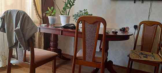 Гостиныи стол коричневого цвета Балхаш