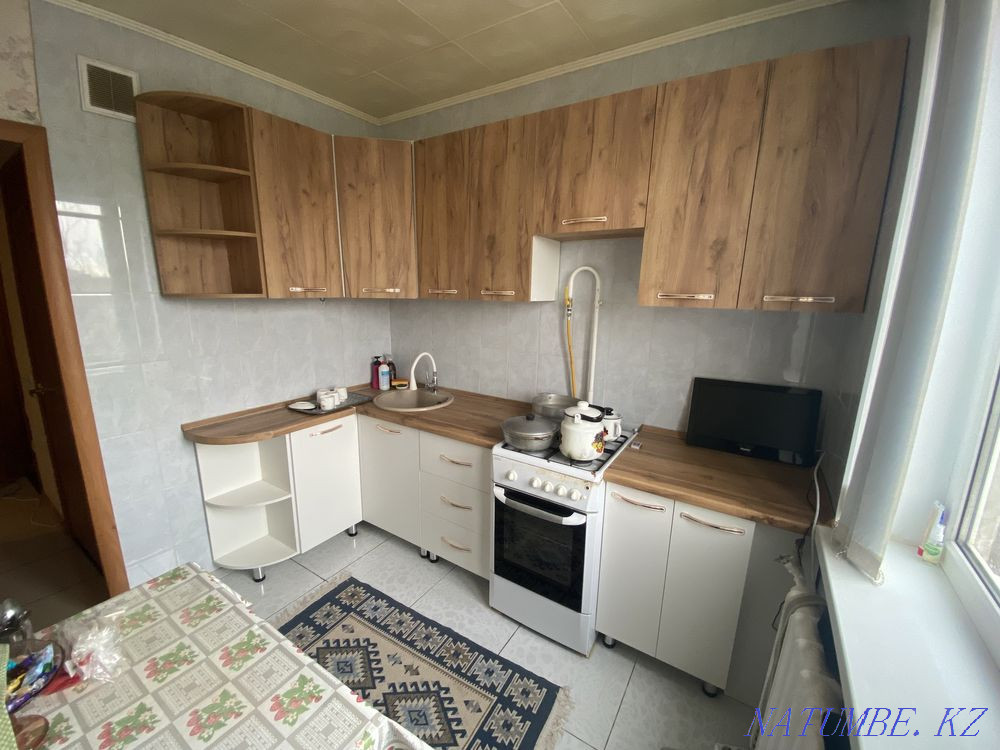 Кухонный гарнитур, шкафы на заказ любой сложности. Мебель на заказ. Актобе - изображение 2