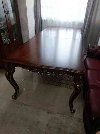 Продам стол красивый большой деревянный размер 108*240(разложенный.300 Павлодар