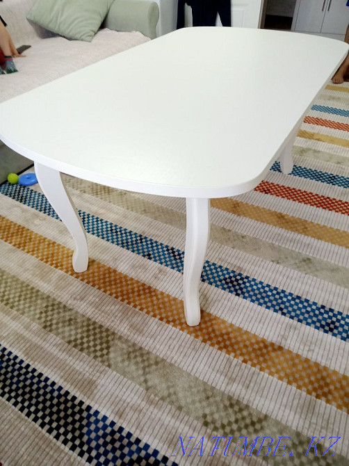 I sell a white table Нуркен - photo 3
