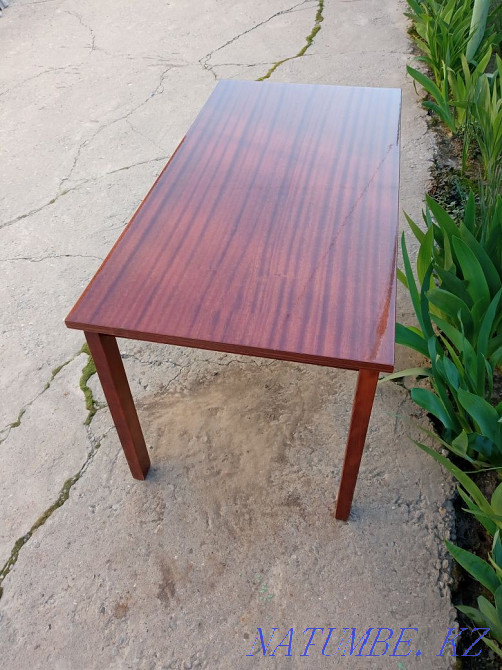 Столик журнальный, полированный. Шымкент - изображение 2