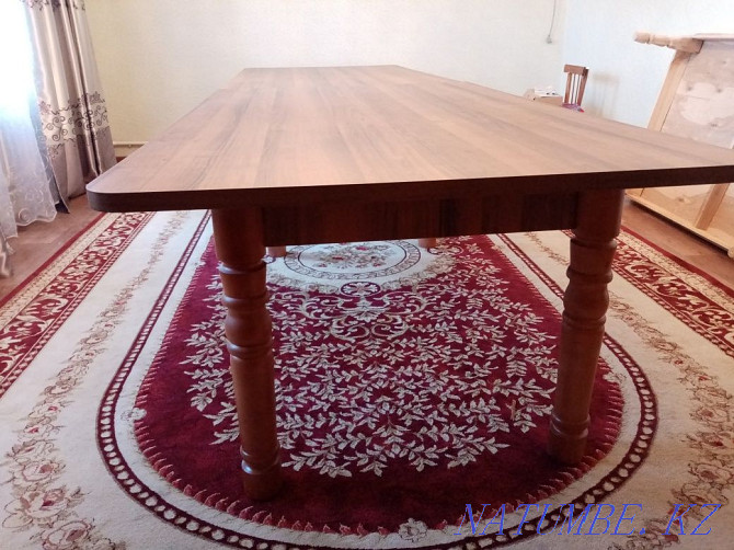 Продам стол для кухни и гостинной Шымкент - изображение 1
