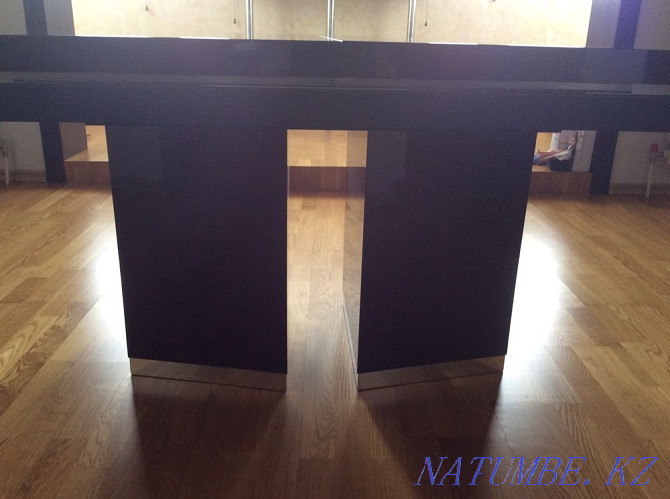 I sell a folding table, made in Italy Astana - photo 2