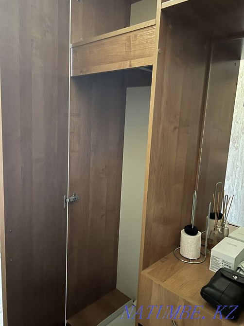 I sell a closet in the hallway 20 thousand cm 120 cm long, 40 cm deep, 200 cm high Karagandy - photo 3
