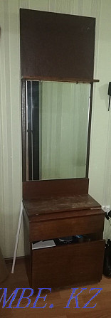 Mirror with nightstand  - photo 1