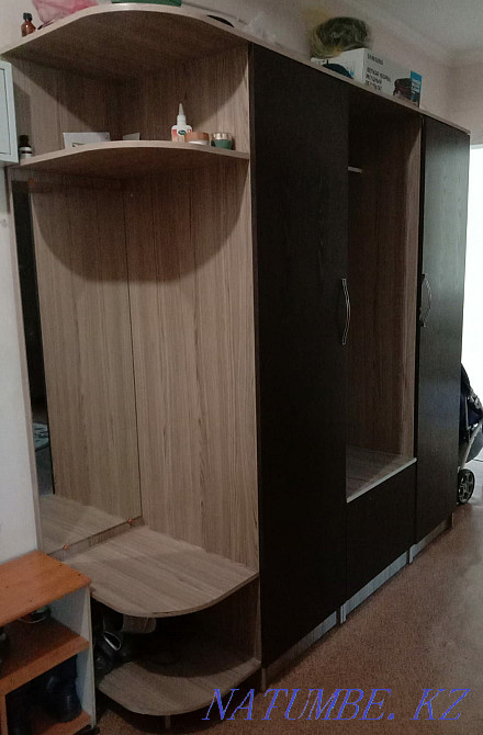 Urgently selling the hallway. Semey - photo 1