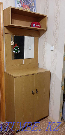 Selling a wardrobe with a mirror in the hallway. Oral - photo 4