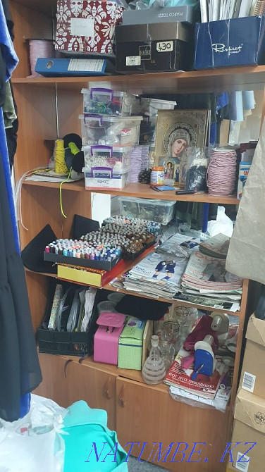 Sell bookcase with mirror Almaty - photo 1