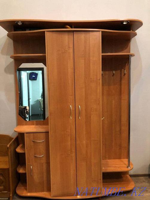 Продам прихожую Мичуринское - изображение 1