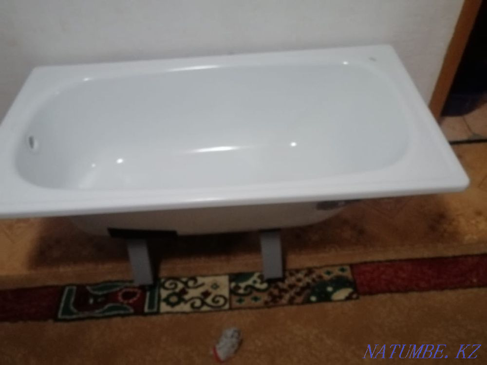 Bathtub size 130*70 is urgently on sale. Taldykorgan - photo 1