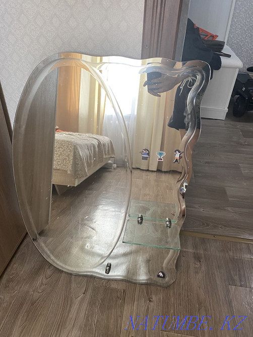 Жуынатын бөлмедегі айна!  отбасы  - изображение 1