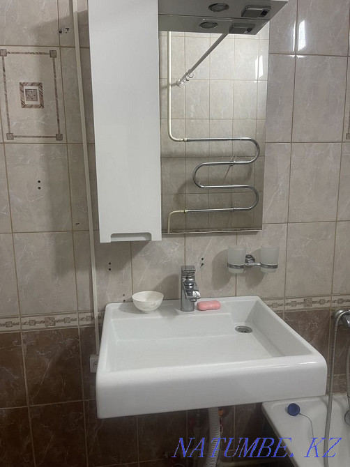 Wall cabinet with mirror Almaty - photo 4