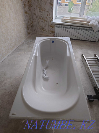 Used acrylic bathtub Astana - photo 1