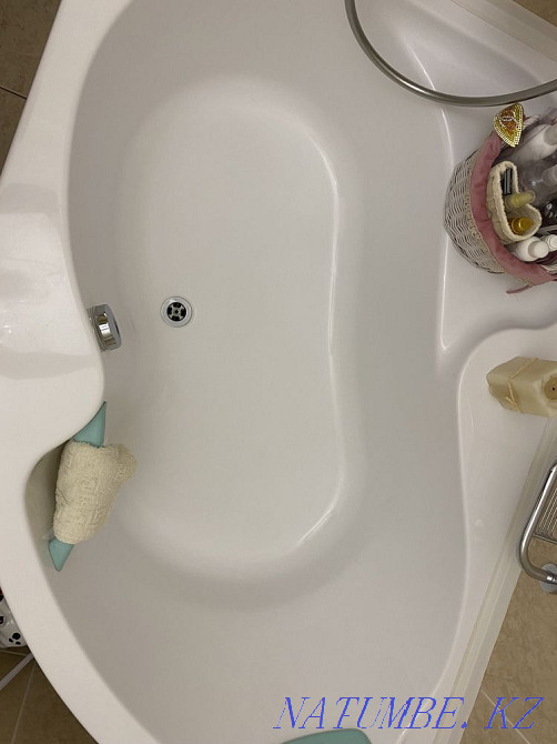 Bath is in good condition. All questions via whatsapp Almaty - photo 4