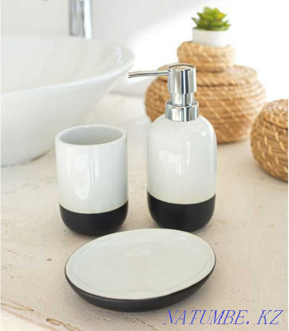 Ceramic bath set, bath accessories set Astana - photo 4