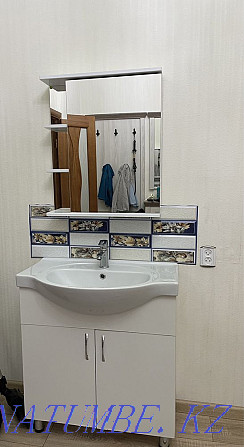 Urgently selling Sink with cabinet and mirror Kyzylorda - photo 1