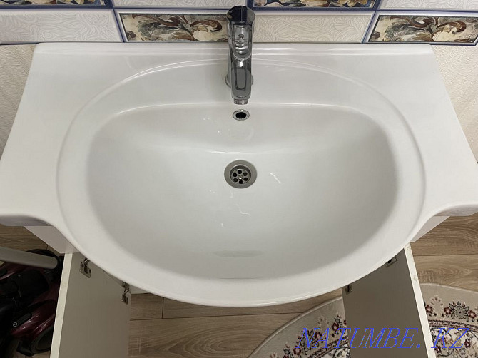 Urgently selling Sink with cabinet and mirror Kyzylorda - photo 3