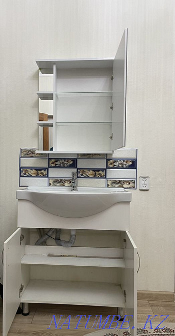Срочно продам Раковина с тумбой и зеркалом Кызылорда - изображение 4
