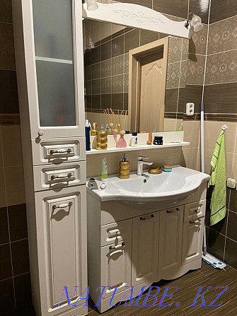 Bathroom furniture! In good condition, no scratches or other defects Makinsk - photo 1
