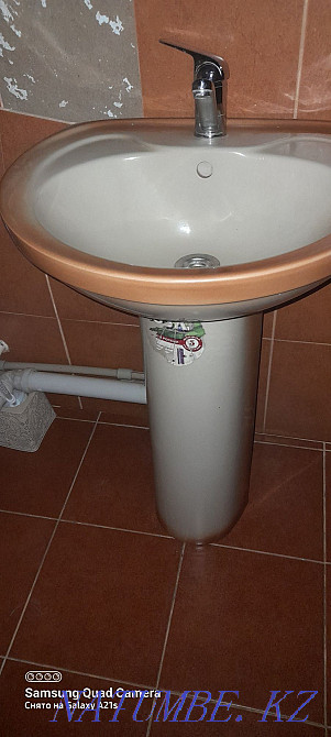 Washbasin, tulip Мухаметжан Туймебаева - photo 1