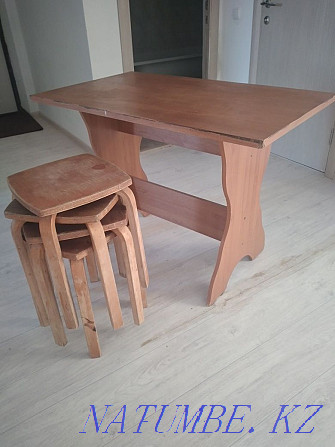 urgently sell kitchen table Oral - photo 3