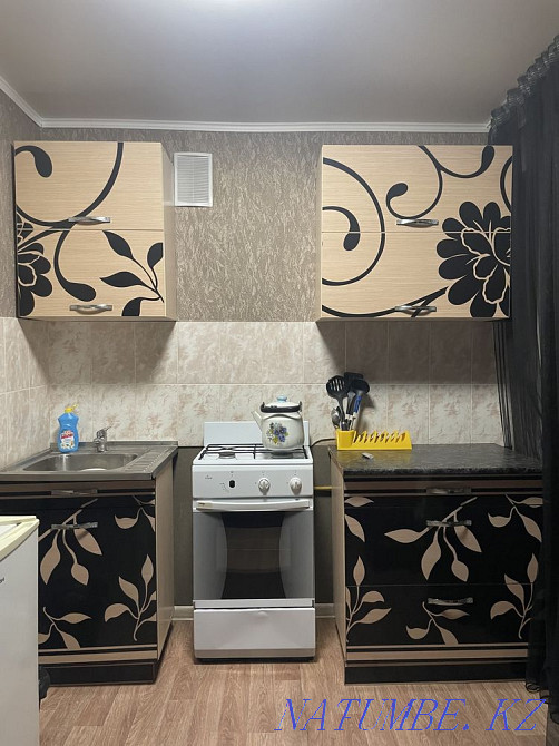 Продам кухонный гарнитур Лисаковск - изображение 1