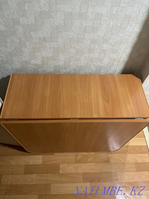 Үстел кітабын сатамын  Өскемен - изображение 1