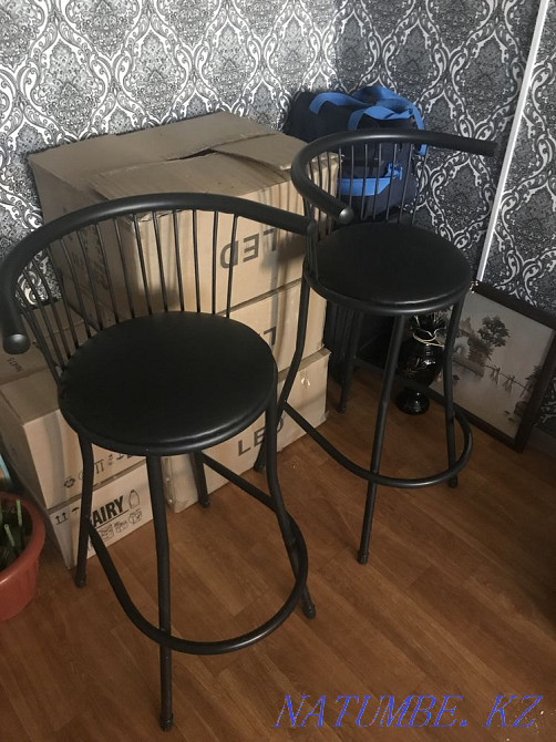 Bar chairs  - photo 1