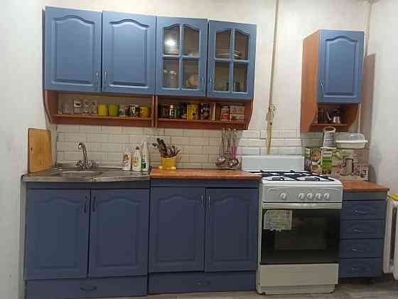 Кухонный гарнитур, матовое покрытие в хорошем состоянии  Хромтау 