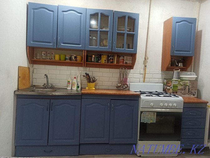 Кухонный гарнитур, матовое покрытие в хорошем состоянии Хромтау - изображение 6