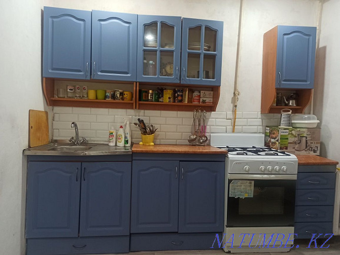 Кухонный гарнитур, матовое покрытие в хорошем состоянии Хромтау - изображение 4