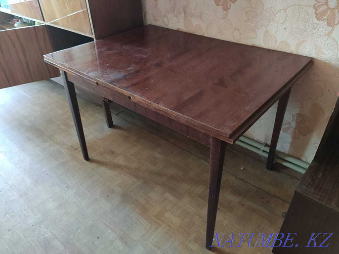 Продам шкаф, шифоньер, стол, стол и шкафы на кухню Талгар - изображение 4