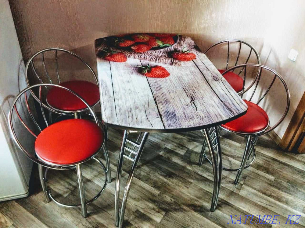 Tables and chairs on chrome base. Oral - photo 4