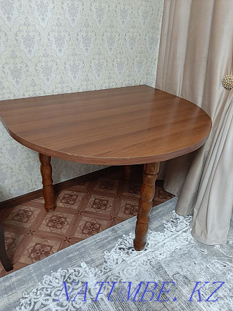 I will sell a table  - photo 2