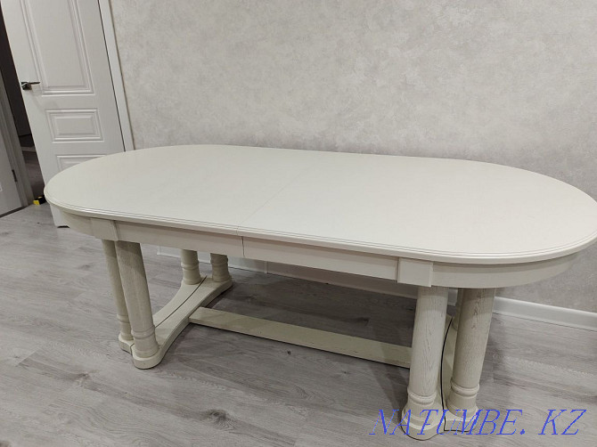 Selling kitchen table. Oral - photo 2