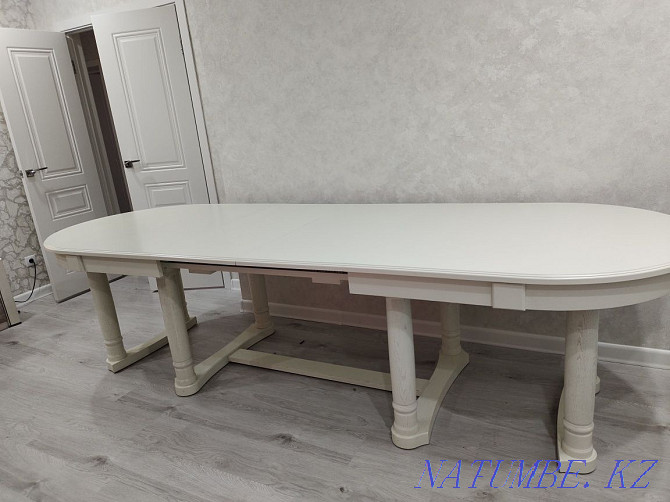 Selling kitchen table. Oral - photo 1