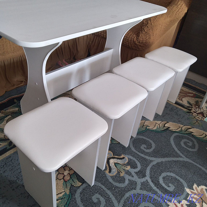 Selling a new kitchen table and 4 stools Ust-Kamenogorsk - photo 5