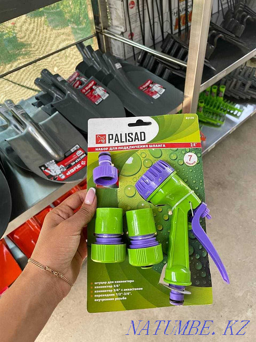 Бақша құралдарының үлкен таңдауы (күрек, айыр, шланг және т.б.).  Тараз  - изображение 3