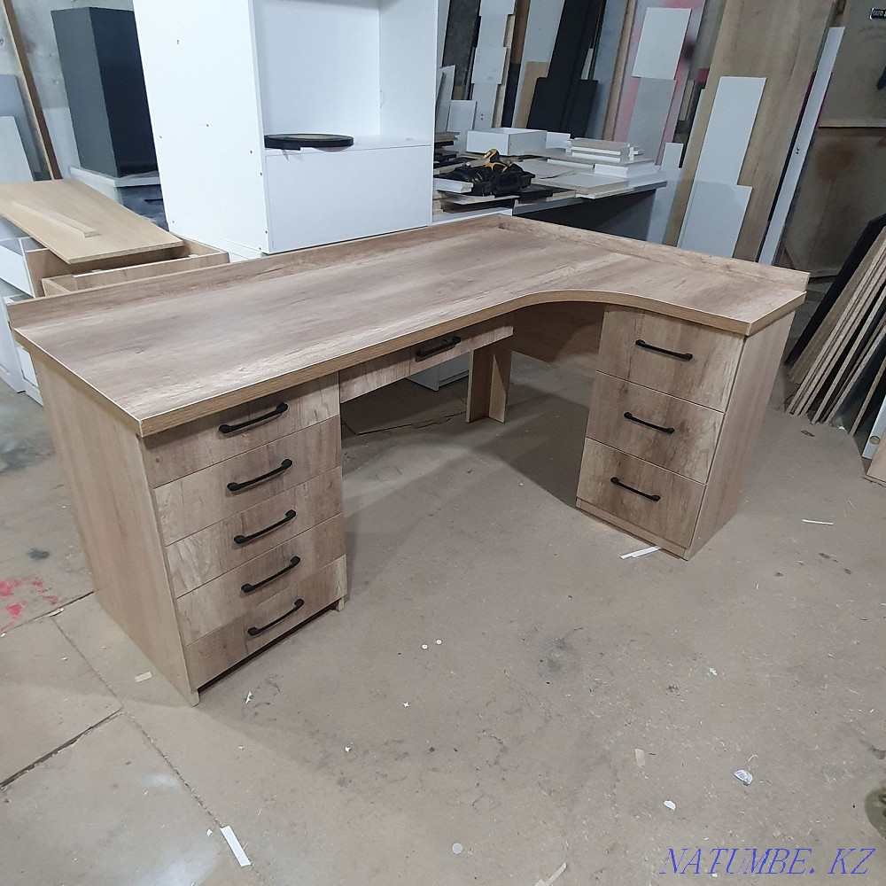 Computer tables, two-pedestal desks Almaty - photo 3