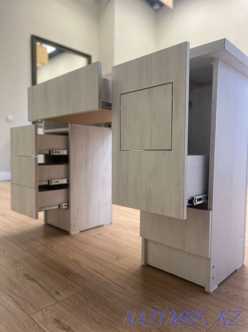 Manicure table Astana - photo 1