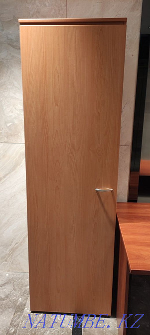 Продам Столы, шкаф и тумбы для офиса Астана - изображение 3