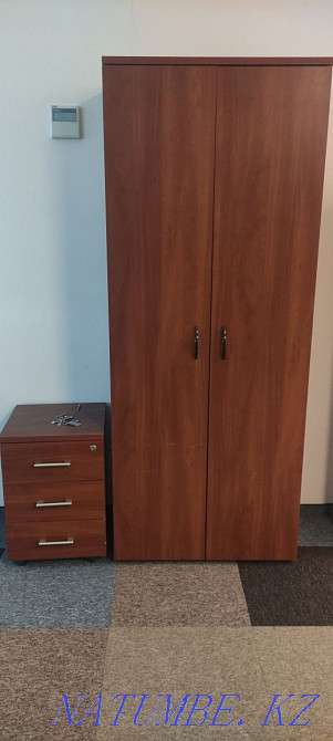 Продам Столы, шкаф и тумбы для офиса Астана - изображение 8