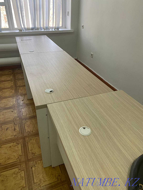 Office tables in good condition Almaty - photo 4